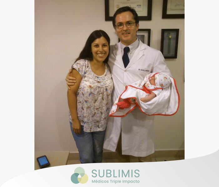 Bebé nacido luego de una fertilización in vitro.