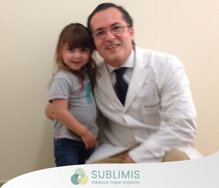 Nena nacida después de una fertilización in vitro.