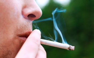 Fumar cigarrillo afecta a los implantes dentales