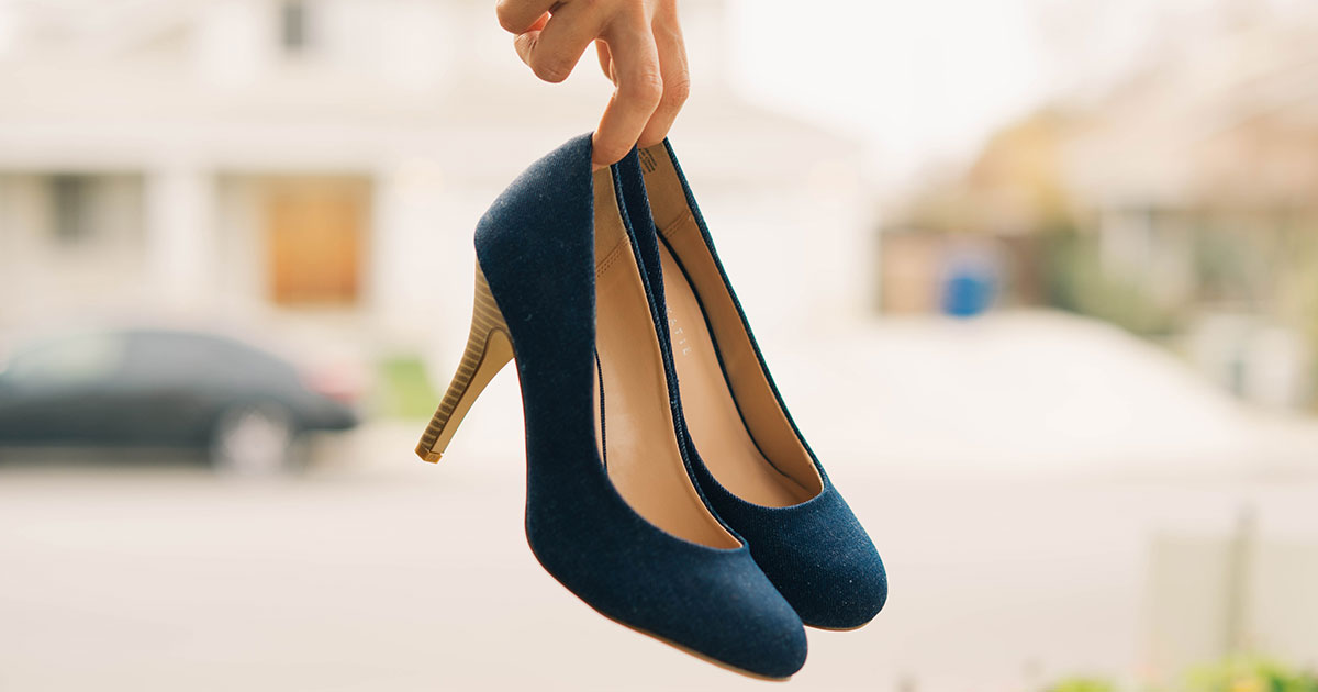 Movimiento #KuToo: Consecuencias del Uso de Zapatos de Tacos Altos