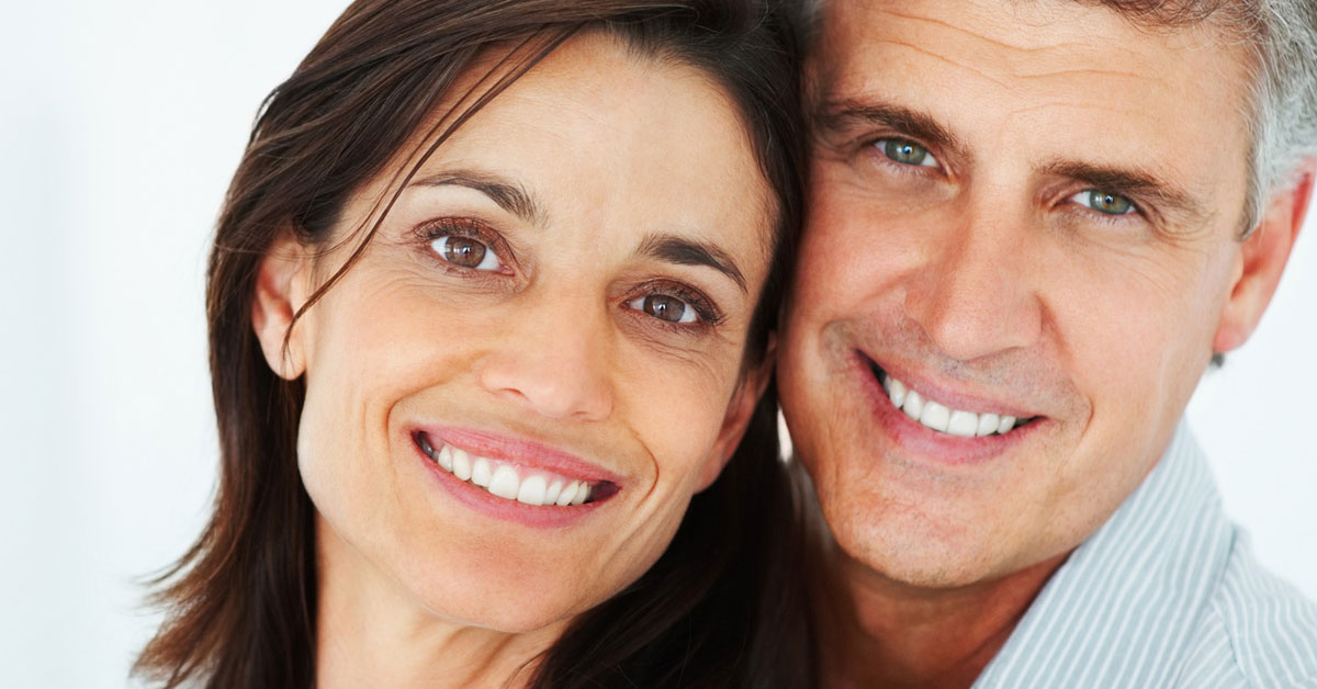 Implantes Dentales: Consejos, Tipos, Riesgos y Alternativas